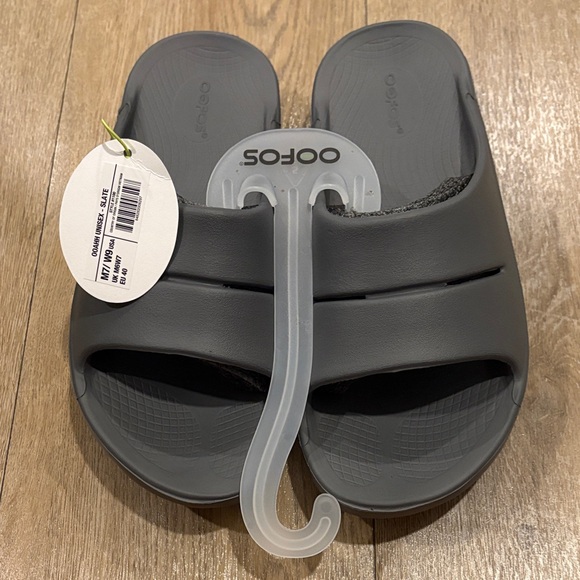 OOFOS Charcoal Comfort Slides - Picture 7 of 7